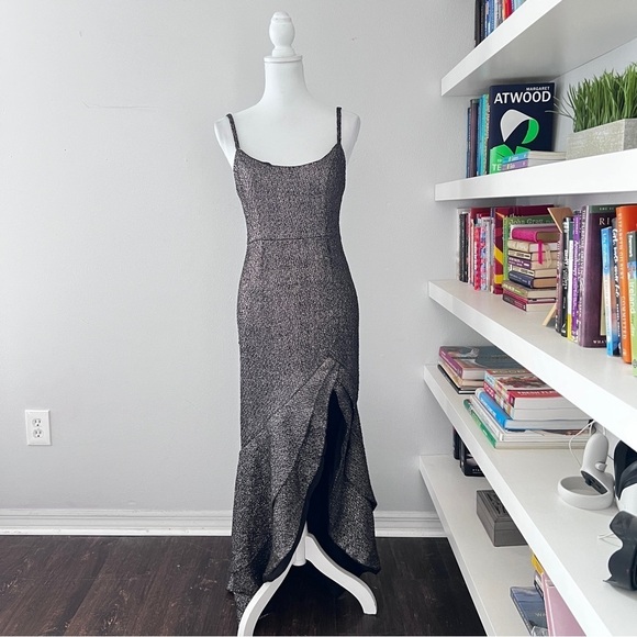 Hutch Silver Metallic Malia Gown size 4 - Picture 3 of 16